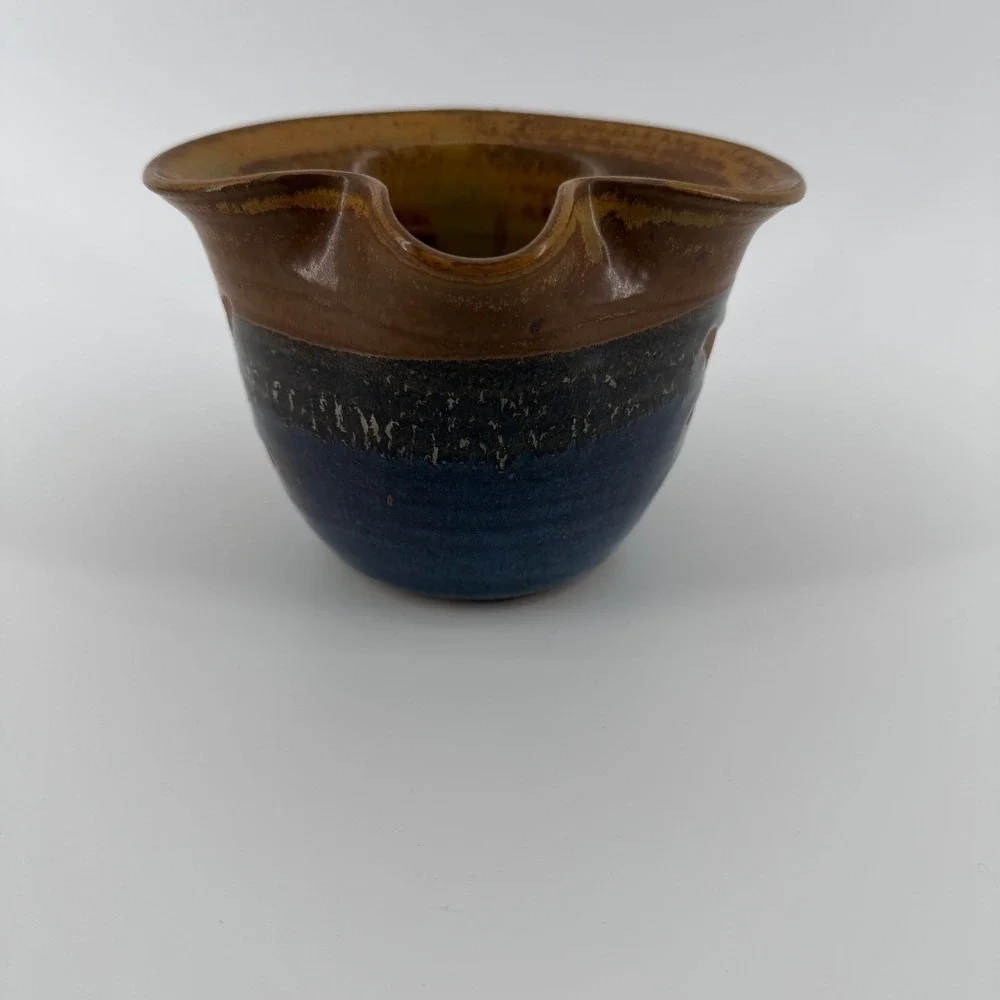 Handmade Pottery Pitcher Maple Leaf Design 2006‎ Alcwine Pottery